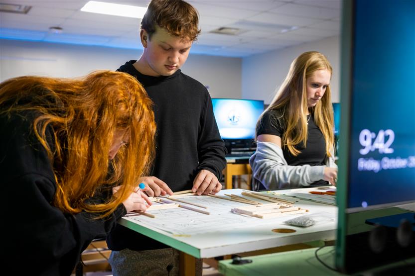 Students build miniature houses